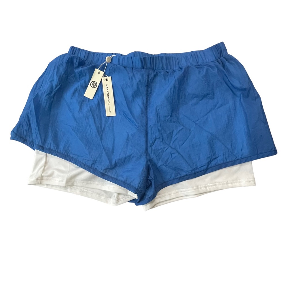 Max Studio Performance Shorts Size Large